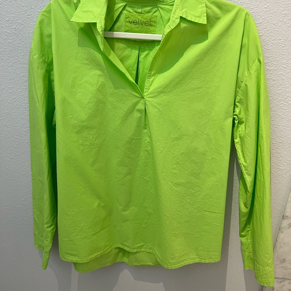 Velvet Lime green poplin blouse. Barely worn